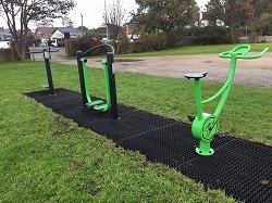 King George v playing fields - keep fit equipment